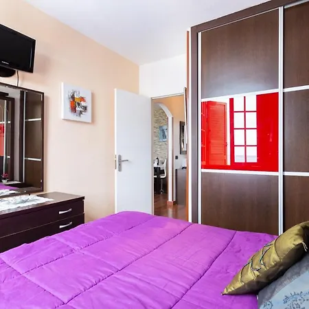 Apartamento en primera linea de playa con aire acondicionado *